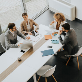 Casa inteligente com automação residencial instalada pela Rooted em Curitiba